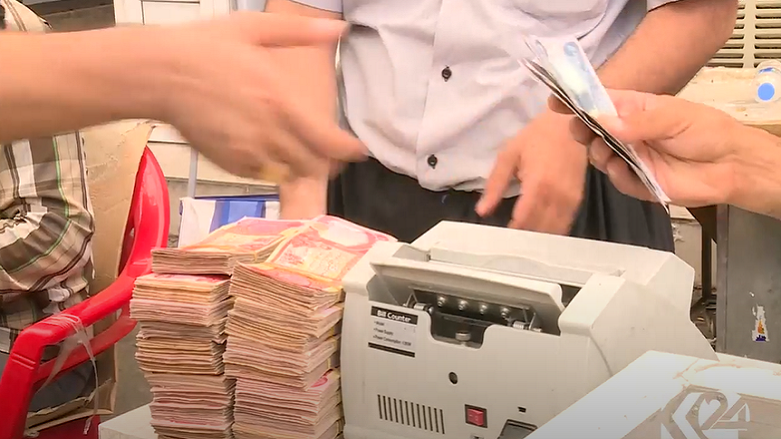 ١٠٠ هزار تومان ایرانی: ٤،٣٤٣ دینار عراقی